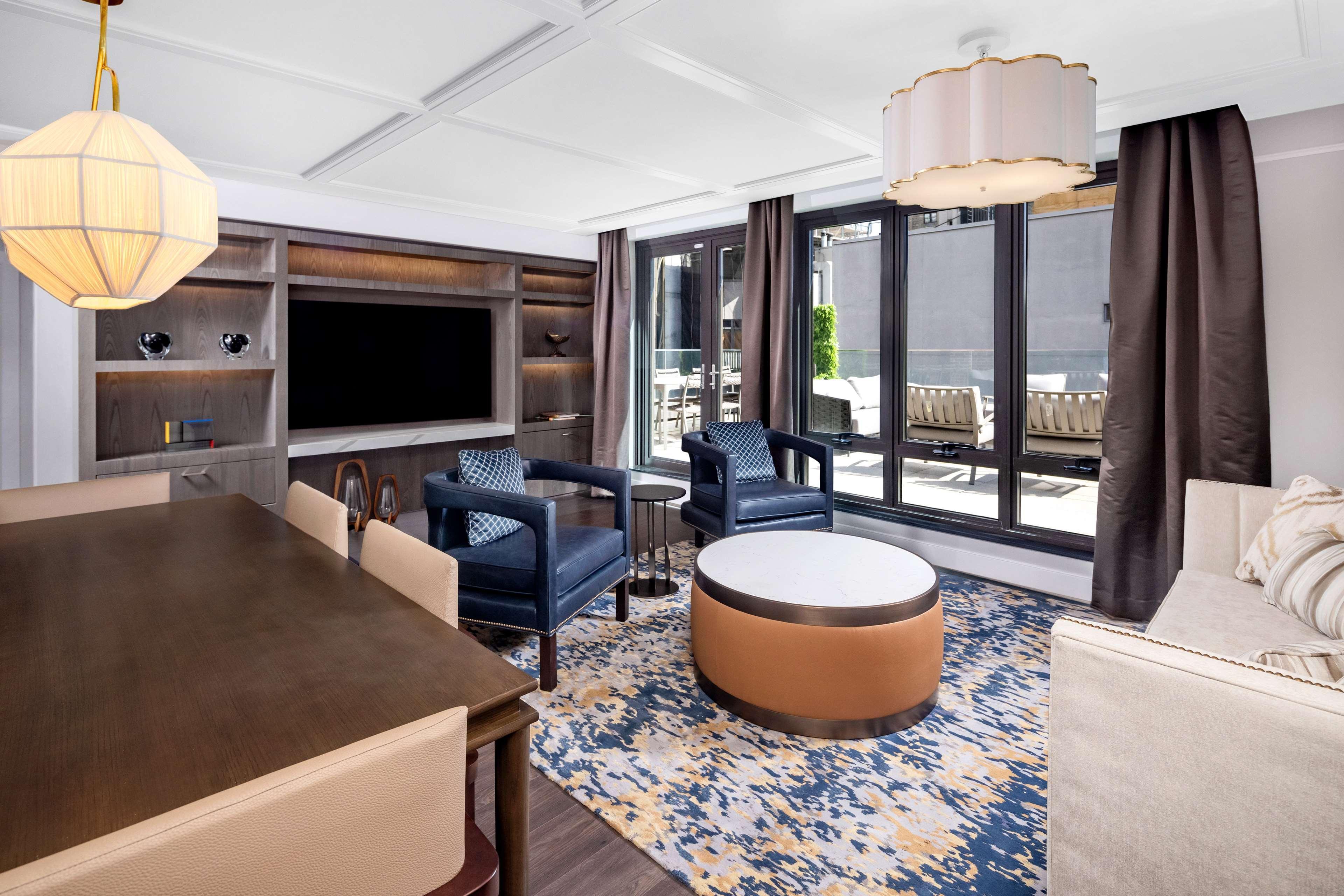 Hilton Club The Quin New York Hotel Екстериор снимка