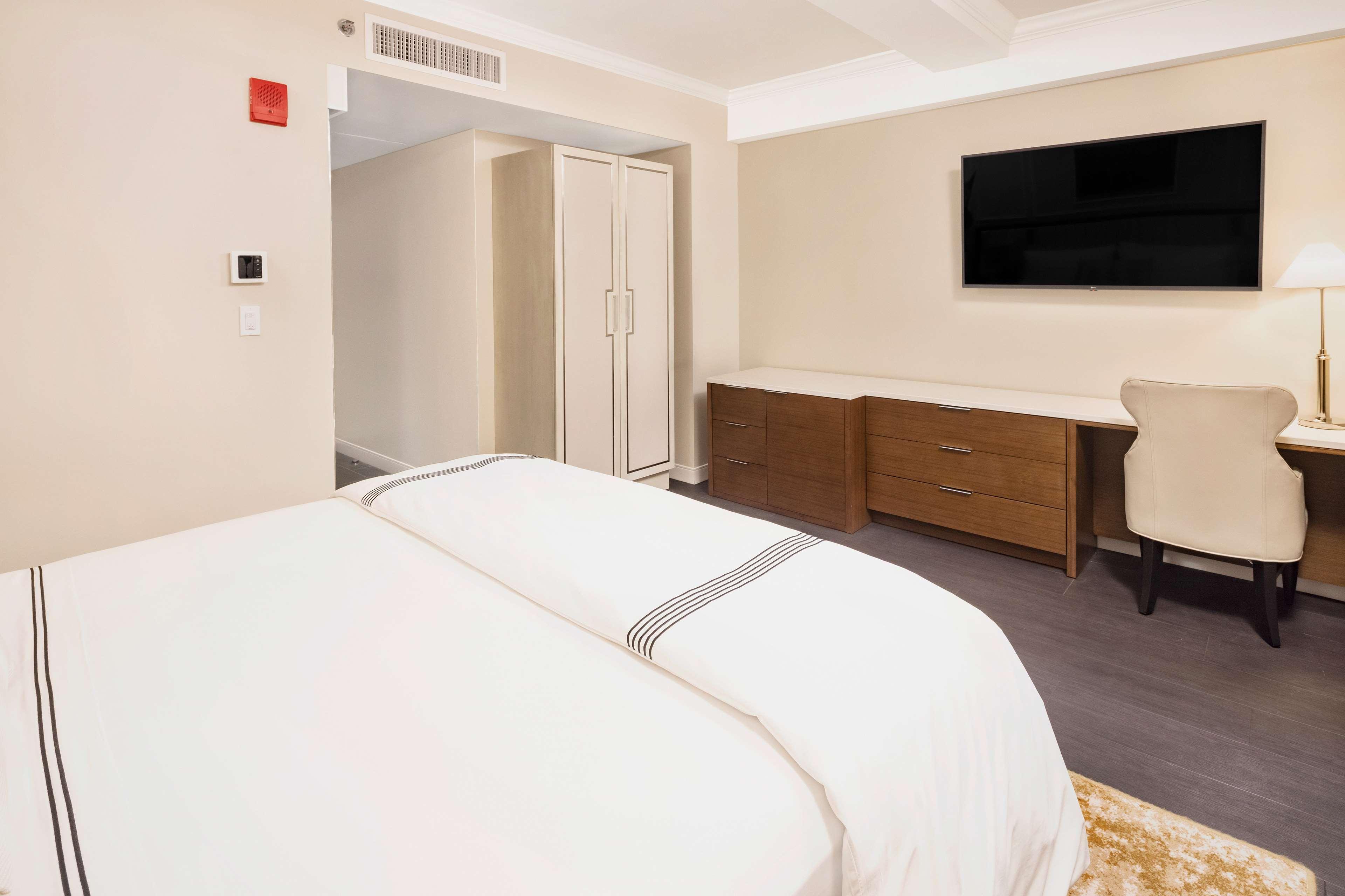 Hilton Club The Quin New York Hotel Екстериор снимка