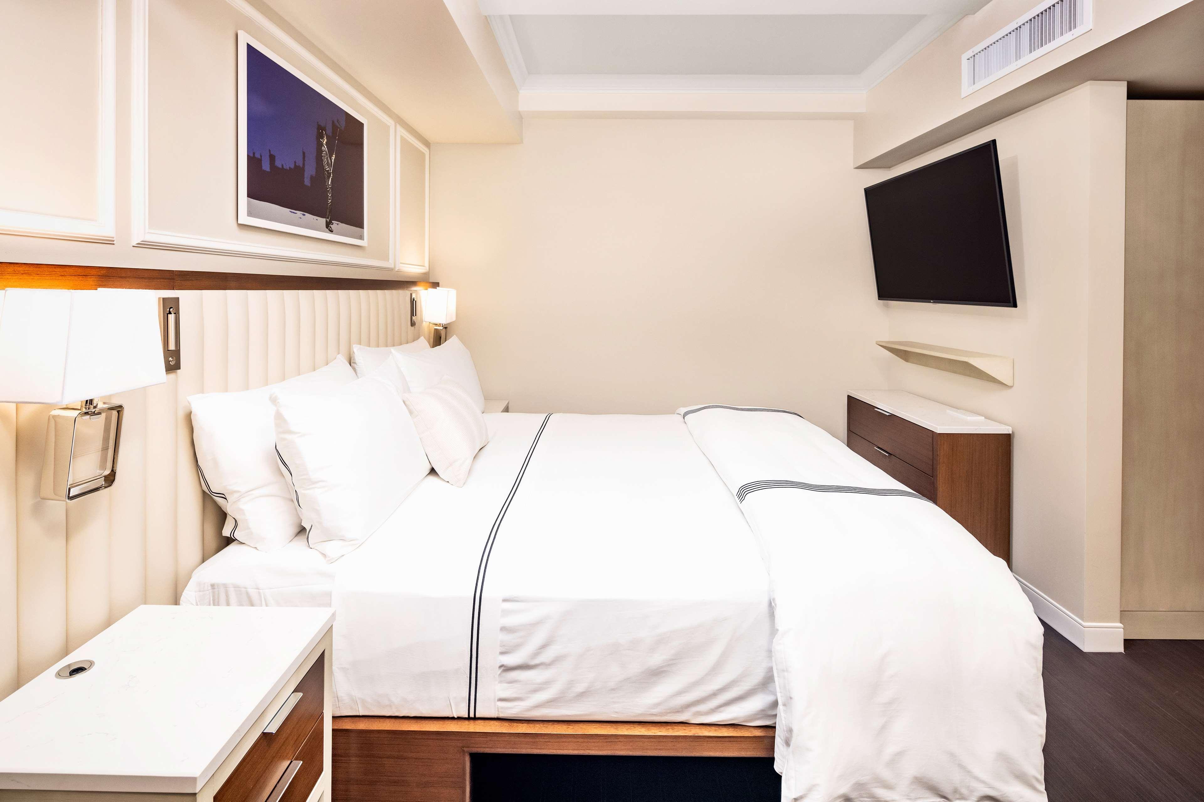 Hilton Club The Quin New York Hotel Екстериор снимка